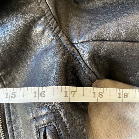 Cool black moto jacket size small - Picture 8 of 9